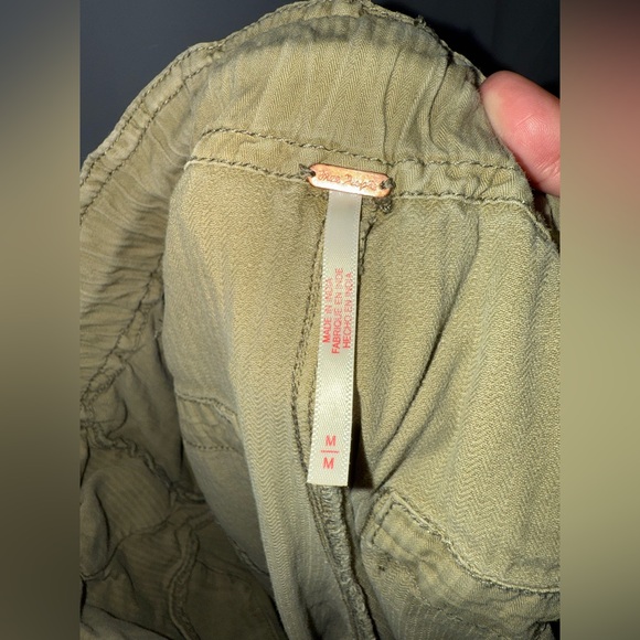 🌺Free People Tahiti Cargo Pants! Size Medium! - Picture 7 of 8